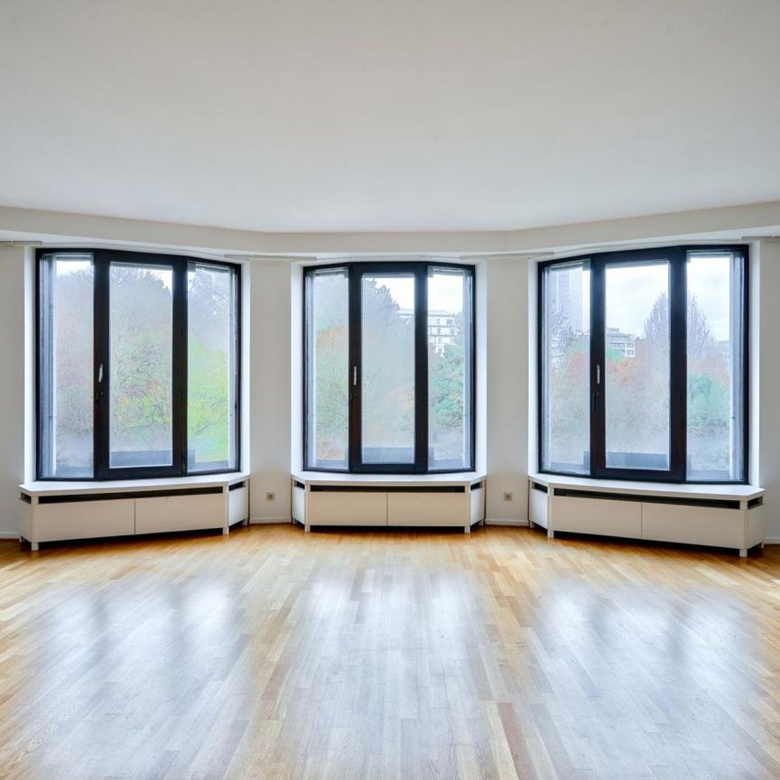 Jardin du Roi : Bel appartement de +/- 215 m² - 3 ch & 3 sdb - Foto 1