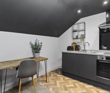 Studio to rent - Photo 4