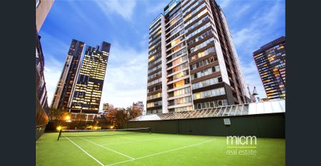 Southbank Condos: Spacious One Bedroom Apartment! - Photo 3
