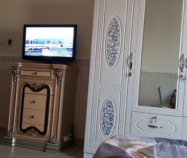 The most beautiful furnished unit with an open vie - Photo 2