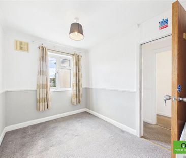 4 bedroom semi-detached house to rent - Photo 2