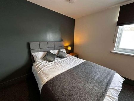 Park Street, Grimsby, DN32 - Photo 2