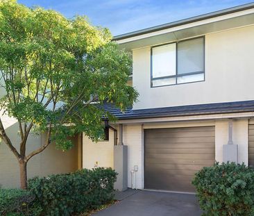 MODERN TOWNHOUSE IN QUIET COMPLEX - Photo 3