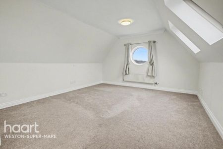 3 bedroom coach house to rent - Photo 5