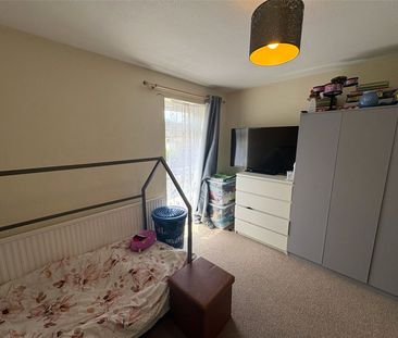 Cypress Grove, Ash Vale, Aldershot, GU12 - Photo 6