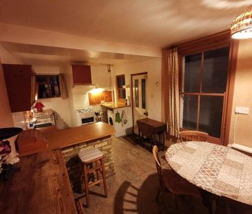 1 bedroom in a house share to rent - Photo 6