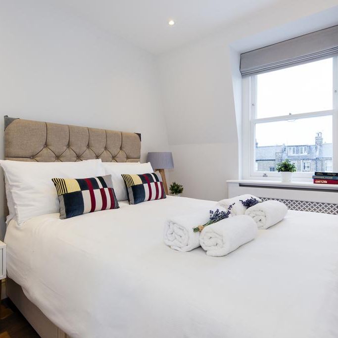 2 bedroom flat to rent - Photo 1