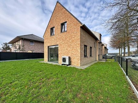 Prachtige en zéér ruime woning met kwaliteitsvolle afwerking - Photo 5