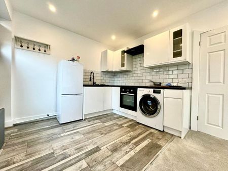 1 bedroom ground floor flat to rent - Photo 3