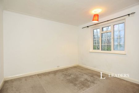 2 bedroom maisonette to rent Ethelbert Close, Bromley, BR1 - Photo 5