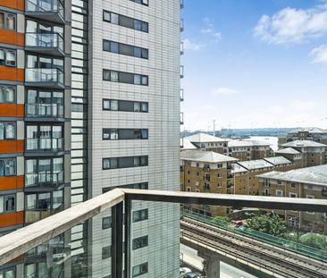 1 Bed Flat, Proton Tower, E14 - Photo 1