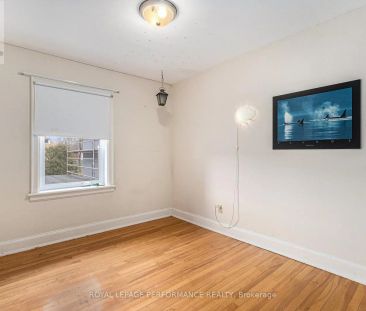 107 RUSSELL AVENUE - Photo 2