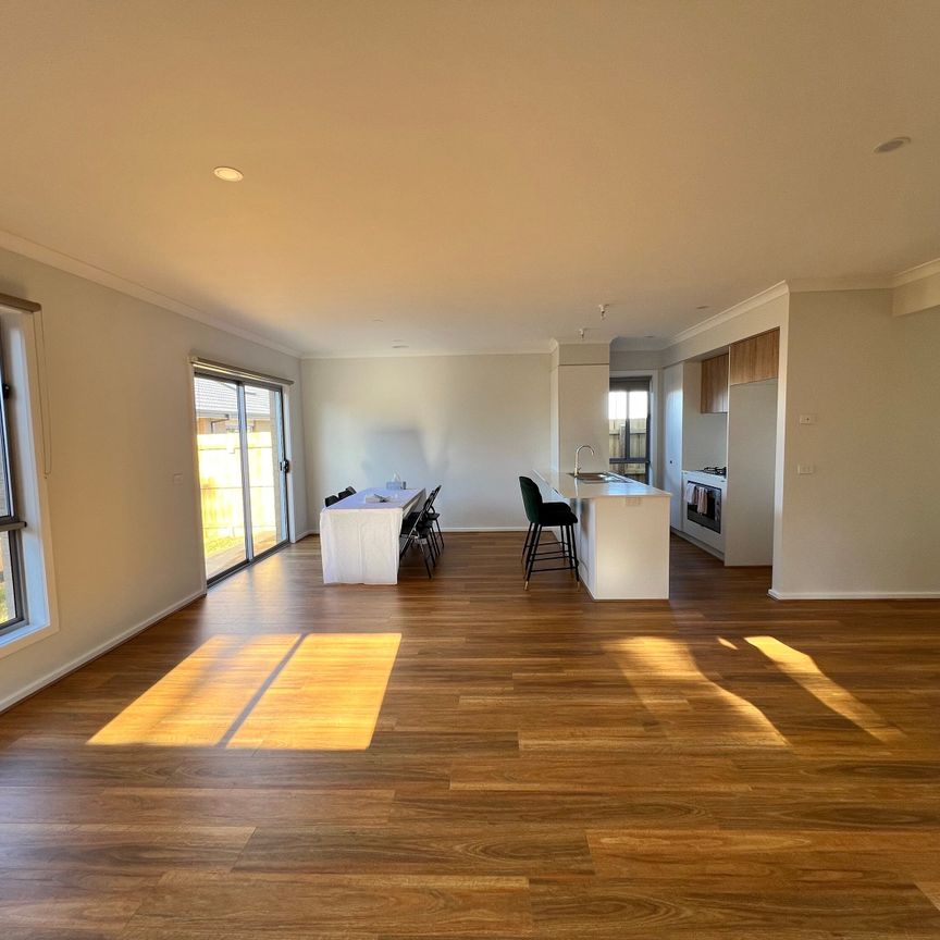 Strathtulloh - Photo 1