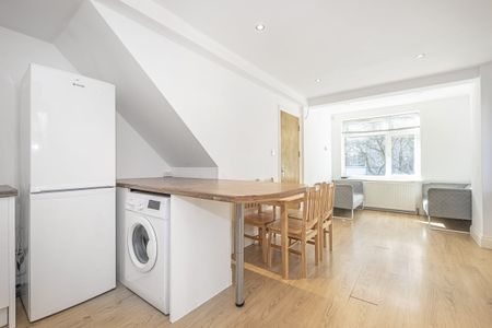 4 bedroom flat to rent - Photo 5