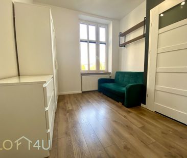 Jasna kawalerka blisko centrum Katowic - Photo 1