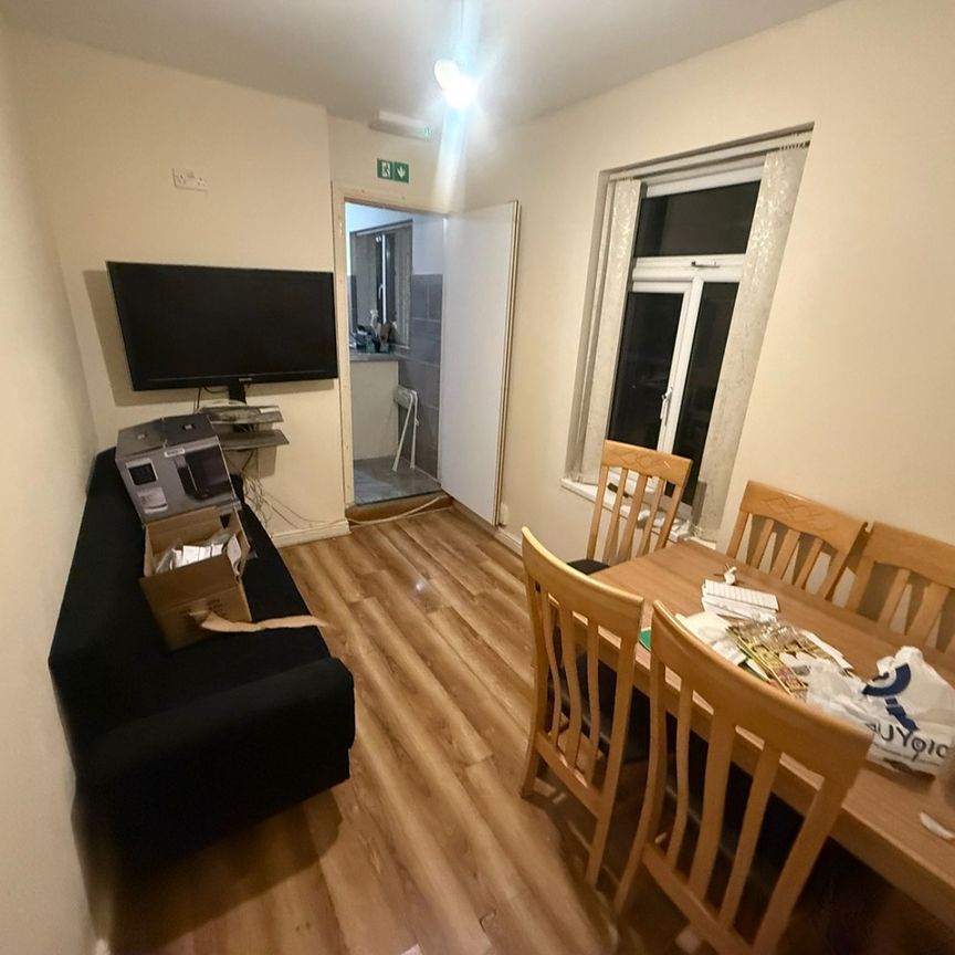 Room in a Shared House, Somerville Road, B10 - Photo 1