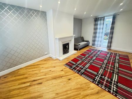 3 bedroom semi-detached house to rent - Photo 2