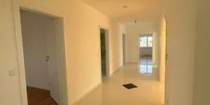 Ideale Familienwohnung mit Terrasse und 1 Autostellplatz mit perfekter Verkehrsanbindung ins Kagran ub VIC ! - Foto 3
