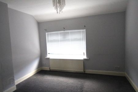 14 Herbert Avenue, Larne, BT40 1NL - Photo 3