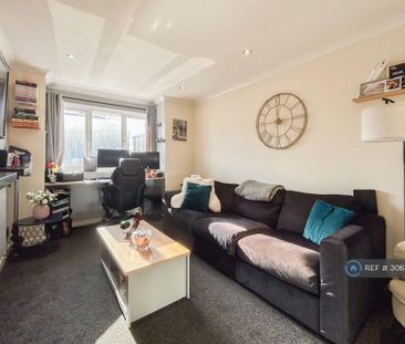 1 bedroom flat to rent - Photo 2