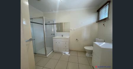Comfortable 2 bedroom, 1 bathroom unit in the south side of Traralgon. - Photo 4