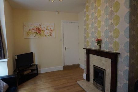 1 bedroom in a house share to rent - Photo 5