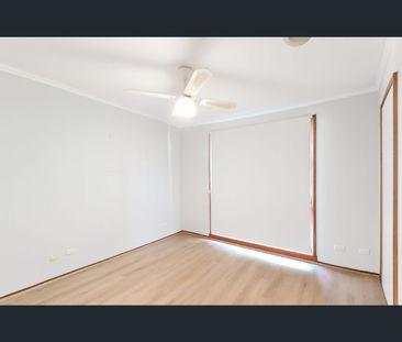 1/13 Glenbourne Road, Cranbourne, Vic 3977 - Photo 3