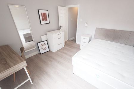 Hawkins Street, Liverpool. - Photo 5