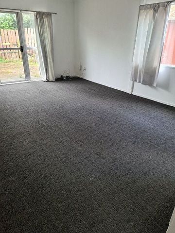 Charming 3BR Home with Modern Comforts - Photo 3