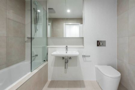 Premium Corner Apartment in "Iskia" with Spacious Balcony & Modern Luxury - Photo 3