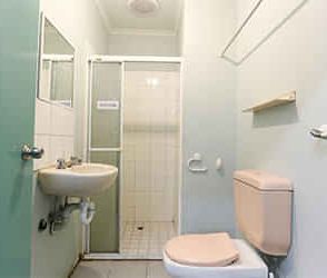 2 Bedroom Apartment - Photo 4
