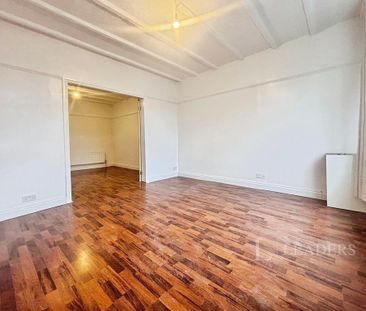 3 bedroom end of terrace house to rent - Photo 2