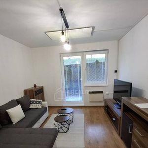 Prenájom útulného 2+kk s terasou v centre Oščadnice - Fotografia 2