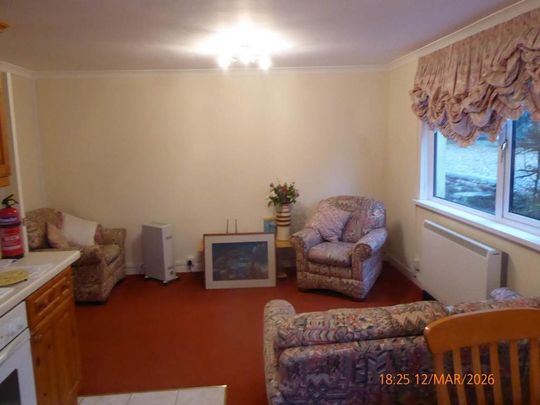 2 bedroom barn conversion to rent - Photo 1