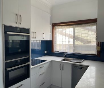 7 First Avenue North Warrawong - Photo 3