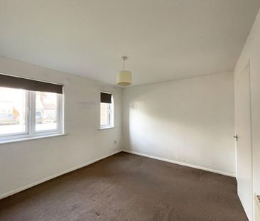 1 bedroom ground floor flat to rent - Photo 3