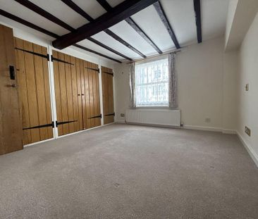 2 bedroom terraced house to rent - Photo 2