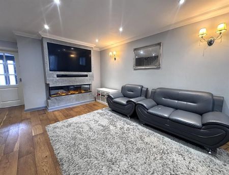 3 Bedroom Terraced Available Arranging tenancy - Photo 2