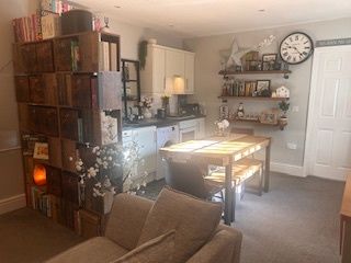 1 Bed Flat, Commercial Road, LS5 - Photo 2