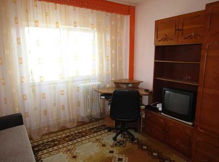 Apartament 2 camere, 53 mp, decomandat, zona strazii Nicolae Titulescu - Photo 4