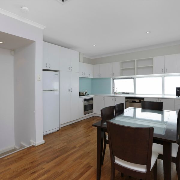 14 Hobsons Place, Adelaide SA 5000 - Townhouse For Rent | Domain - Photo 1