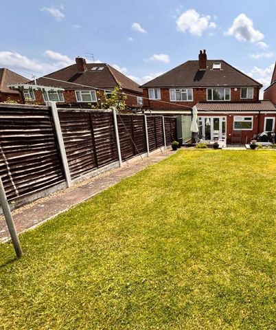 3 Bed Terraced House, Wardown Crescent, LU2 - Photo 5