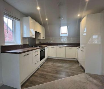 Ampthill Way, Faringdon, Oxfordshire, SN7 - Photo 2