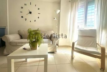 Alquiler de piso en Plaza Virgen de la Peña, 10