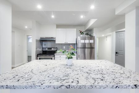 For Lease - LOWER - 562 Winette Road, Pickering, Ontario - Photo 3