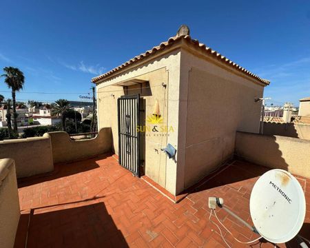 THREE-BEDROOM DUPLEX PENTHOUSE – TORREVIEJA - Photo 3
