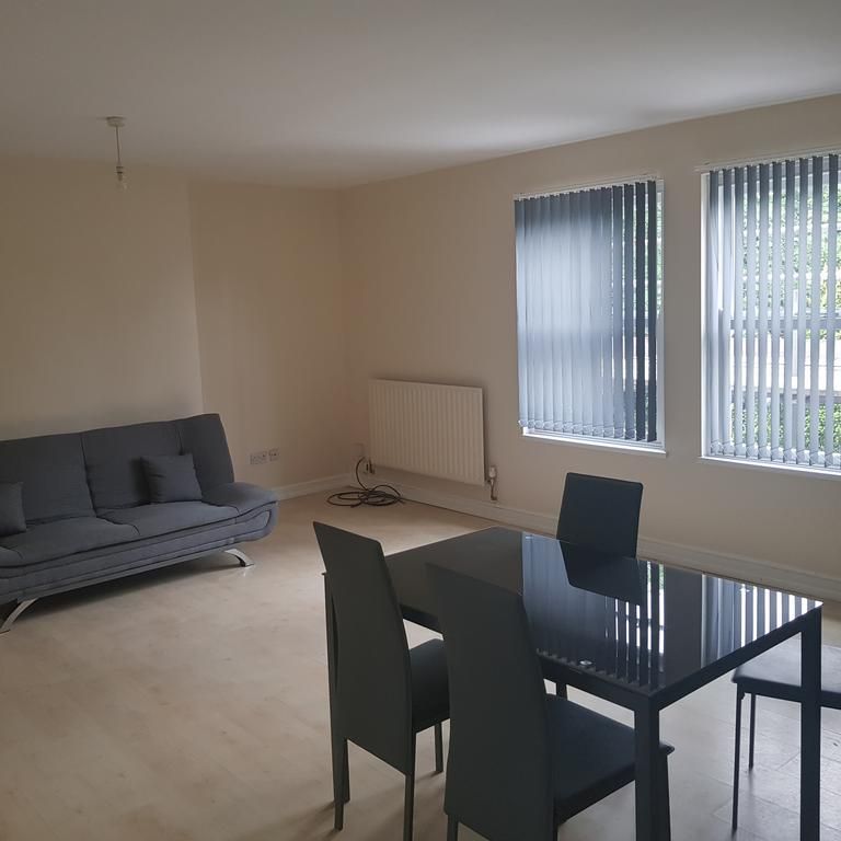 2 bedroom flat to rent - Photo 1