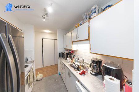 1267 Chateaubriand - Photo 2