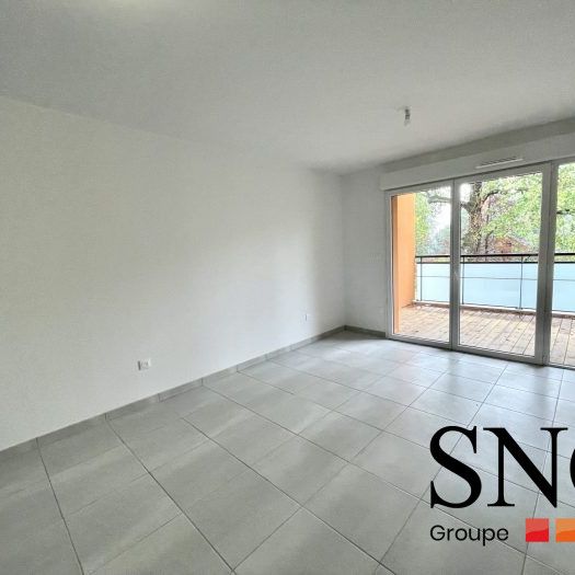 T2 AVEC LOGGIA ET DEUX PARKINGS - Photo 1