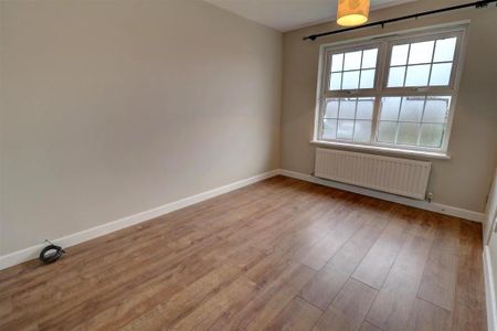 3 bedroom detached house to rent - Photo 5